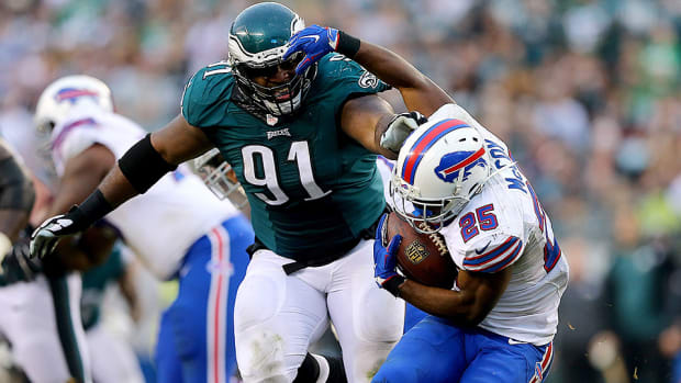 fletcher-cox-eagles-contract-extension-training-camp.jpg